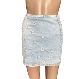 Wild Fable Mini Denim Skirt Stretch Women Sz 2 pre-owned